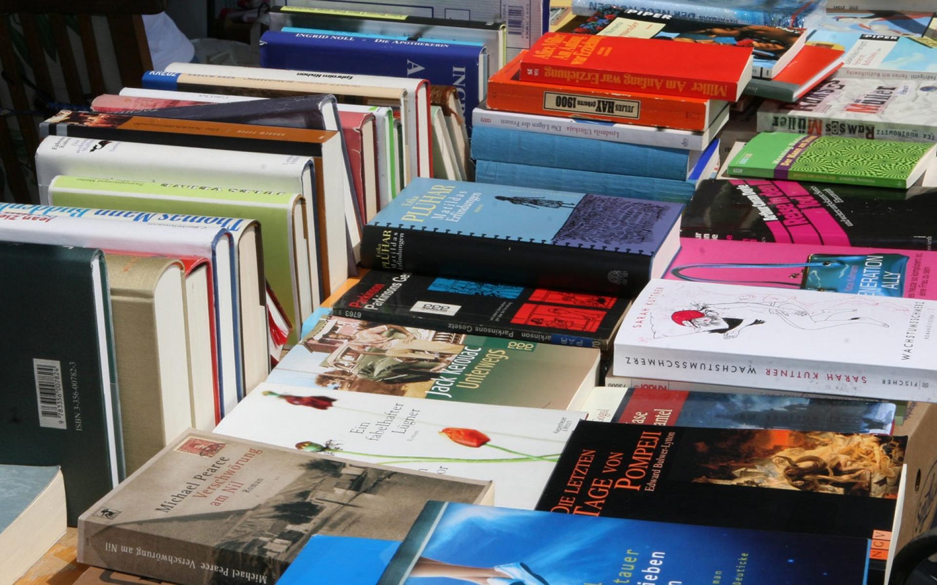 Bücherflohmarkt